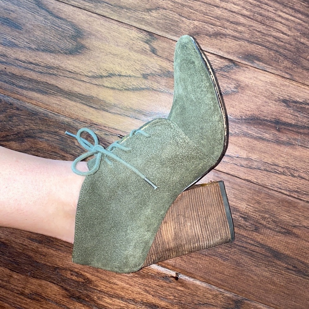 Matt Bernson chunky wedge heel army green suede ankle boots heels laces shoe 8.5 - Picture 9 of 13